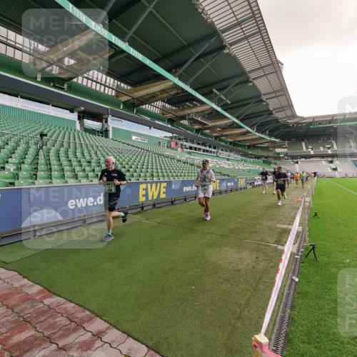 13.09.2026 - 21. swb-Marathon Bremen Michael Burmester http://msf.ph/oto/10307081 13.09.2026 13:00:39 Laufen im Stadion 135, 232, 242, 260, 282, 318, 342, 440, 651, 687, 745, 1080, 1166, 1209, 1368, 1448, 1493, 1494, 1516, 1582, 1650, 1861, 1935, 1963, 2088, 2289, 2293, 2306, 2322, 2370, 2409, 2427, 2481, 2485, 2490, 2491, 2517, 2560, 2561, 2570, 2627, 2658, 2686, 2700, 2708, 2781, 2806, 2899, 2906, 2914, 2953, 2961, 2967, 3015, 3076, 3105, 3124, 3145, 3168, 3173, 3190, 3273, 3354, 3372, 3374, 3375, 3385, 3480, 3524, 3526, 3531, 3642, 3652, 3729, 3774, 3855, 3856, 3861, 3930 meine-sportfotos.de