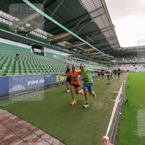 13.09.2026 - 21. swb-Marathon Bremen Michael Burmester http://msf.ph/oto/10307118 13.09.2026 13:00:47 Laufen im Stadion 135, 232, 242, 260, 282, 318, 342, 440, 651, 687, 745, 930, 1067, 1080, 1166, 1209, 1368, 1448, 1493, 1494, 1582, 1650, 1861, 1896, 1935, 1963, 2088, 2289, 2293, 2306, 2322, 2370, 2409, 2427, 2481, 2485, 2490, 2491, 2517, 2560, 2561, 2570, 2627, 2658, 2686, 2700, 2708, 2781, 2806, 2899, 2906, 2914, 2953, 2961, 2967, 3015, 3076, 3105, 3124, 3145, 3168, 3173, 3273, 3354, 3372, 3374, 3375, 3385, 3480, 3524, 3526, 3642, 3652, 3729, 3774, 3855, 3856, 3861, 3930 meine-sportfotos.de