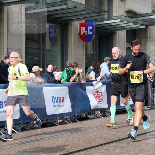 13.09.2026 - 21. swb-Marathon Bremen Strokosch-Dieckow http://msf.ph/oto/10307163 13.09.2026 10:53:49 Ziel 10359, 10579, 10708, 10822, 10947, 10996, 11010, 11118, 11206, 11290, 11329, 11361, 11476, 11765, 11843, 11989, 11998, 12075, 12244, 12356, 12435, 13531, 10141, 10174, 10222, 10227, 10255, 10478, 10479, 10626, 10684, 10685, 10708, 10838, 10845, 10905, 11242, 11446, 11489, 11502, 11596, 11800, 11950, 12119, 12331, 12341, 12405, 12492, 12515, 13597 meine-sportfotos.de