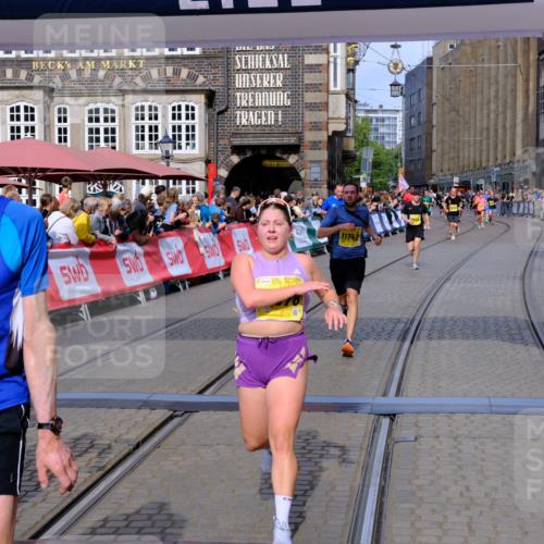 13.09.2026 - 21. swb-Marathon Bremen Tim E. http://msf.ph/oto/10307210 13.09.2026 10:50:45 Ziel 10170, 10233, 10525, 10840, 10923, 11178, 11220, 11276, 11497, 11499, 11622, 11664, 11680, 11742, 11774, 12045, 12078, 12269, 12447, 13562 meine-sportfotos.de