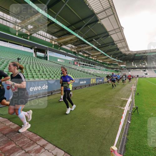 13.09.2026 - 21. swb-Marathon Bremen Michael Burmester http://msf.ph/oto/10307244 13.09.2026 13:01:09 Laufen im Stadion 135, 242, 260, 282, 318, 342, 440, 531, 651, 687, 930, 946, 1006, 1067, 1209, 1368, 1436, 1448, 1493, 1494, 1582, 1650, 1861, 1896, 1935, 1963, 2033, 2047, 2062, 2088, 2293, 2306, 2322, 2370, 2409, 2427, 2481, 2485, 2490, 2491, 2517, 2560, 2561, 2627, 2638, 2658, 2686, 2700, 2708, 2781, 2906, 2914, 2967, 3076, 3105, 3145, 3168, 3173, 3273, 3354, 3372, 3374, 3375, 3385, 3480, 3524, 3526, 3642, 3667, 3729, 3774, 3806, 3855, 3856, 3861, 3930 meine-sportfotos.de