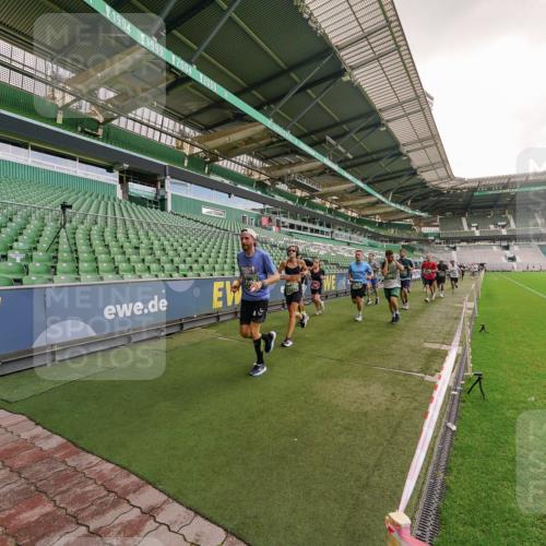13.09.2026 - 21. swb-Marathon Bremen Michael Burmester http://msf.ph/oto/10307251 13.09.2026 13:01:11 Laufen im Stadion 135, 242, 260, 282, 318, 342, 440, 531, 651, 687, 930, 946, 1006, 1067, 1209, 1368, 1436, 1448, 1493, 1494, 1582, 1650, 1861, 1896, 1935, 1963, 2033, 2047, 2062, 2088, 2293, 2306, 2322, 2370, 2409, 2427, 2481, 2485, 2490, 2491, 2517, 2560, 2561, 2627, 2638, 2658, 2686, 2700, 2708, 2781, 2906, 2914, 2967, 3076, 3105, 3145, 3168, 3173, 3273, 3354, 3372, 3374, 3375, 3385, 3392, 3480, 3524, 3526, 3527, 3642, 3667, 3729, 3774, 3806, 3855, 3856, 3861, 3930 meine-sportfotos.de