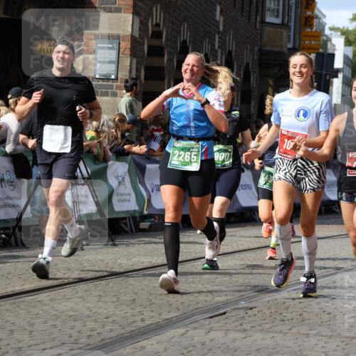 13.09.2026 - 21. swb-Marathon Bremen Strokosch-Dieckow http://msf.ph/oto/10307436 13.09.2026 13:30:19 Ziel 109, 454, 1173, 1205, 1308, 1611, 1653, 1759, 1780, 1848, 1861, 2126, 3190, 3320, 3667, 3908, 4524, 4575, 5039, 5198, 5348, 5631, 6225, 6720, 6942, 6992, 6994, 7093, 7609, 7932, 8110, 8115, 8267, 8470, 8899, 9049, 9104, 9125, 625, 1067, 2265, 2900, 3163, 3164, 3425, 4058, 4332, 4415, 4425, 4748, 5506, 5551, 6347, 6988, 7253, 7567, 7821, 8090, 8105, 8116, 8117, 8169, 8314, 8494, 8762, 8878, 8966, 9011, 9108, 9412, 9695 meine-sportfotos.de