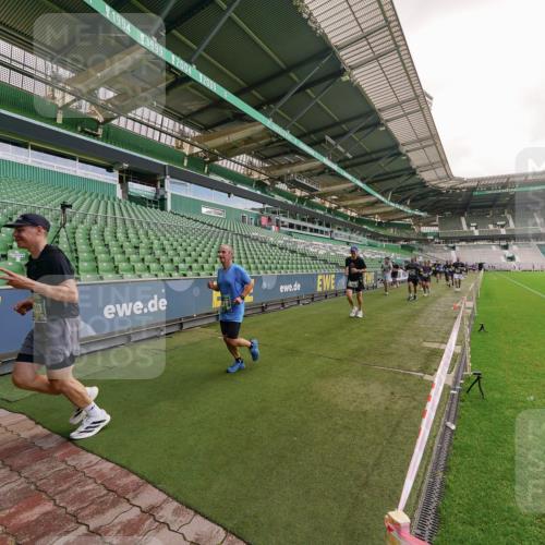 13.09.2026 - 21. swb-Marathon Bremen Michael Burmester http://msf.ph/oto/10307446 13.09.2026 13:01:45 Laufen im Stadion 150, 242, 282, 318, 440, 531, 687, 722, 930, 936, 946, 1006, 1067, 1163, 1250, 1436, 1448, 1582, 1650, 1896, 2033, 2047, 2062, 2292, 2322, 2345, 2370, 2378, 2409, 2427, 2485, 2490, 2491, 2560, 2561, 2627, 2638, 2658, 2666, 2668, 2700, 2708, 2781, 2906, 2967, 2987, 3013, 3044, 3145, 3163, 3164, 3168, 3173, 3187, 3248, 3294, 3334, 3372, 3374, 3375, 3385, 3392, 3524, 3526, 3527, 3603, 3642, 3667, 3721, 3774, 3806, 3852, 3856, 4000, 4506 meine-sportfotos.de