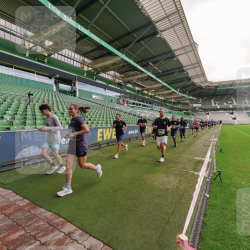 13.09.2026 - 21. swb-Marathon Bremen Michael Burmester http://msf.ph/oto/10307462 13.09.2026 13:01:50 Laufen im Stadion 150, 242, 282, 318, 440, 531, 687, 722, 930, 936, 946, 1006, 1067, 1163, 1250, 1436, 1448, 1582, 1896, 2033, 2047, 2062, 2292, 2345, 2370, 2378, 2409, 2427, 2485, 2490, 2491, 2560, 2561, 2627, 2638, 2658, 2666, 2668, 2700, 2708, 2781, 2906, 2967, 2987, 3013, 3044, 3163, 3164, 3168, 3173, 3187, 3248, 3294, 3334, 3372, 3374, 3375, 3385, 3392, 3524, 3526, 3527, 3603, 3642, 3667, 3721, 3774, 3806, 3852, 3856, 3893, 4000, 4506, 4558 meine-sportfotos.de