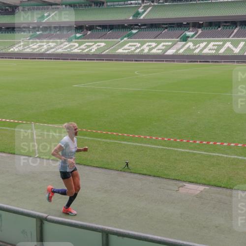13.09.2026 - 21. swb-Marathon Bremen Michael Burmester http://msf.ph/oto/10307484 13.09.2026 12:36:46 Laufen im Stadion 365, 466, 658, 850, 1288, 1385, 1485, 1550, 1583, 1754, 1875, 1993, 2073, 2585, 3617, 4232, 7244, 7692, 7768, 8075, 8729, 13033, 299, 482, 525, 668, 919, 1212, 1606, 1629, 2072, 5428, 7741 meine-sportfotos.de