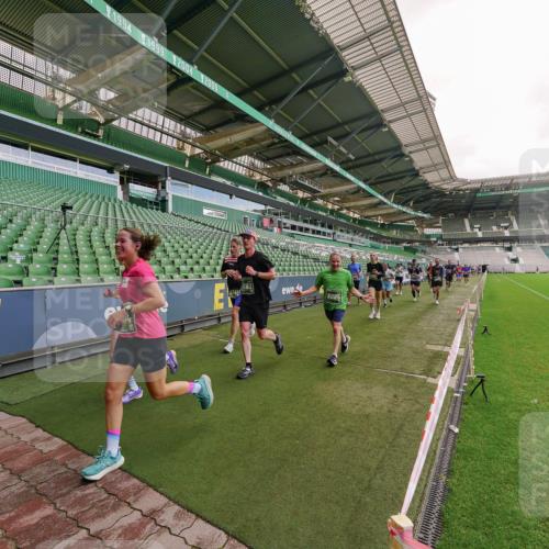 13.09.2026 - 21. swb-Marathon Bremen Michael Burmester http://msf.ph/oto/10307498 13.09.2026 13:01:54 Laufen im Stadion 150, 242, 282, 318, 440, 531, 687, 722, 930, 936, 946, 1006, 1067, 1163, 1250, 1436, 1448, 1582, 1896, 2033, 2047, 2062, 2292, 2345, 2364, 2370, 2378, 2409, 2427, 2485, 2490, 2491, 2560, 2561, 2627, 2638, 2658, 2666, 2668, 2700, 2708, 2781, 2967, 2987, 3013, 3044, 3163, 3164, 3168, 3173, 3187, 3248, 3258, 3294, 3334, 3372, 3374, 3375, 3385, 3392, 3524, 3526, 3527, 3603, 3642, 3667, 3721, 3774, 3806, 3852, 3856, 3893, 4000, 4506, 4558 meine-sportfotos.de