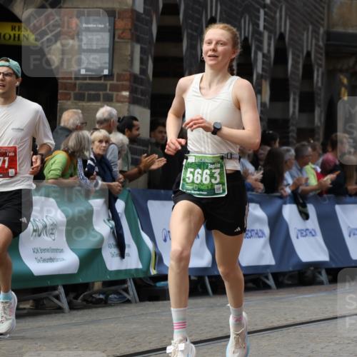 13.09.2026 - 21. swb-Marathon Bremen Strokosch-Dieckow http://msf.ph/oto/10307514 13.09.2026 13:01:06 Ziel 371, 453, 2141, 4904, 8749, 9849, 1411, 1619, 3019, 4328, 5663 meine-sportfotos.de