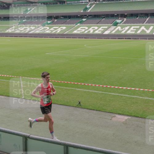 13.09.2026 - 21. swb-Marathon Bremen Michael Burmester http://msf.ph/oto/10307579 13.09.2026 12:37:19 Laufen im Stadion 365, 466, 658, 850, 895, 1090, 1288, 1385, 1485, 1583, 1604, 1754, 1993, 2073, 2585, 2670, 3617, 7244, 7768, 8075, 8081, 8729, 9522, 13033, 250, 272, 299, 525, 919, 1089, 1212, 2072, 5428, 7741 meine-sportfotos.de