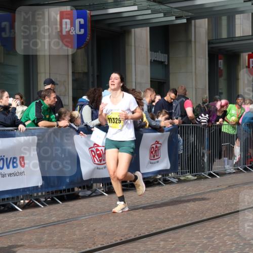 13.09.2026 - 21. swb-Marathon Bremen Strokosch-Dieckow http://msf.ph/oto/10307611 13.09.2026 10:54:02 Ziel 10067, 10146, 10359, 10410, 10503, 10577, 10631, 10749, 10765, 10837, 10884, 10996, 11039, 11099, 11118, 11329, 11361, 11476, 11593, 11765, 11843, 11989, 11998, 12265, 12328, 12467, 10174, 10255, 10478, 10579, 10684, 10685, 10708, 10822, 10905, 10947, 11010, 11206, 11290, 11489, 11596, 11950, 12075, 12244, 12331, 12341, 12356, 12405, 12435, 12492, 12515, 13531, 13597 meine-sportfotos.de