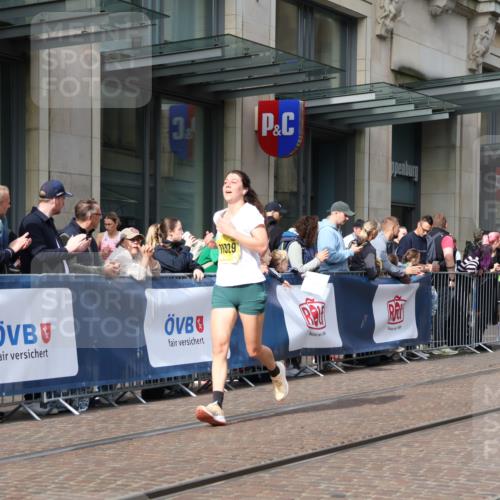 13.09.2026 - 21. swb-Marathon Bremen Strokosch-Dieckow http://msf.ph/oto/10307646 13.09.2026 10:54:02 Ziel 10067, 10146, 10359, 10410, 10503, 10577, 10631, 10749, 10765, 10837, 10884, 10996, 11039, 11099, 11118, 11329, 11361, 11476, 11593, 11765, 11843, 11989, 11998, 12265, 12328, 12467, 10174, 10255, 10478, 10579, 10684, 10685, 10708, 10822, 10905, 10947, 11010, 11206, 11290, 11489, 11596, 11950, 12075, 12244, 12331, 12341, 12356, 12405, 12435, 12492, 12515, 13531, 13597 meine-sportfotos.de