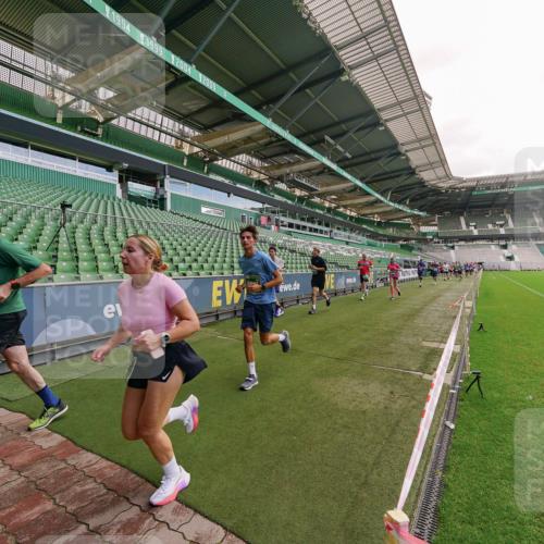 13.09.2026 - 21. swb-Marathon Bremen Michael Burmester http://msf.ph/oto/10307686 13.09.2026 13:02:26 Laufen im Stadion 150, 282, 318, 440, 531, 722, 930, 936, 946, 1006, 1014, 1067, 1163, 1250, 1436, 1448, 1460, 1582, 1611, 1896, 2033, 2047, 2062, 2276, 2292, 2345, 2364, 2370, 2378, 2421, 2491, 2513, 2561, 2627, 2638, 2666, 2668, 2779, 2900, 2987, 3013, 3044, 3114, 3135, 3163, 3164, 3187, 3248, 3258, 3294, 3334, 3372, 3374, 3375, 3392, 3460, 3496, 3526, 3527, 3576, 3585, 3603, 3667, 3721, 3806, 3852, 3893, 3938, 3970, 3983, 4000, 4077, 4133, 4506, 4558 meine-sportfotos.de
