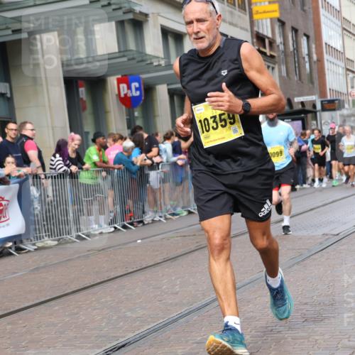 13.09.2026 - 21. swb-Marathon Bremen Strokosch-Dieckow http://msf.ph/oto/10307743 13.09.2026 10:54:11 Ziel 10067, 10146, 10359, 10410, 10503, 10577, 10608, 10631, 10704, 10749, 10765, 10837, 10884, 11039, 11099, 11118, 11389, 11476, 11593, 11843, 11874, 12038, 12265, 12328, 12467, 12519, 13526, 10255, 10579, 10708, 10822, 10947, 10996, 11010, 11206, 11290, 11329, 11361, 11476, 11765, 11989, 11998, 12075, 12244, 12356, 12435, 12515, 13531 meine-sportfotos.de