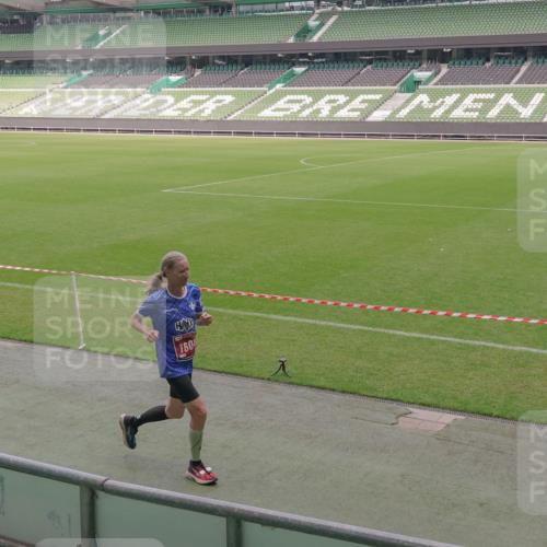 13.09.2026 - 21. swb-Marathon Bremen Michael Burmester http://msf.ph/oto/10307771 13.09.2026 12:37:59 Laufen im Stadion 277, 346, 466, 658, 895, 901, 1090, 1118, 1320, 1323, 1385, 1485, 1583, 1604, 1754, 1911, 2073, 2141, 2352, 2585, 2670, 3080, 3606, 3617, 5160, 6112, 7244, 7650, 8077, 8081, 8729, 9399, 9522, 9617, 250, 272, 299, 525, 919, 1089, 1212, 2072, 5428 meine-sportfotos.de