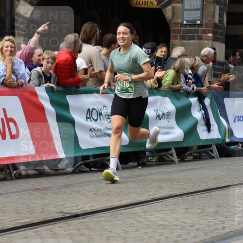 13.09.2026 - 21. swb-Marathon Bremen Strokosch-Dieckow http://msf.ph/oto/10307803 13.09.2026 13:01:27 Ziel 1619, 3019, 5663, 6359, 4118, 5369, 7950, 9137, 13063, 13168 meine-sportfotos.de