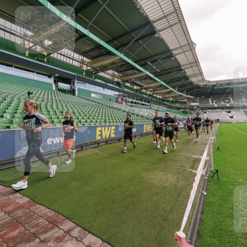 13.09.2026 - 21. swb-Marathon Bremen Michael Burmester http://msf.ph/oto/10307900 13.09.2026 13:02:53 Laufen im Stadion 150, 488, 531, 596, 722, 725, 762, 930, 936, 940, 946, 1006, 1014, 1067, 1163, 1250, 1436, 1458, 1460, 1611, 1771, 1896, 2033, 2047, 2062, 2223, 2276, 2292, 2345, 2364, 2378, 2421, 2434, 2513, 2625, 2638, 2666, 2668, 2779, 2900, 2934, 2977, 2987, 3013, 3044, 3114, 3135, 3163, 3164, 3187, 3248, 3258, 3294, 3334, 3360, 3392, 3402, 3460, 3496, 3510, 3527, 3576, 3585, 3597, 3603, 3618, 3667, 3721, 3806, 3846, 3852, 3859, 3893, 3938, 3970, 3983, 4000, 4077, 4133, 4506, 4558 meine-sportfotos.de