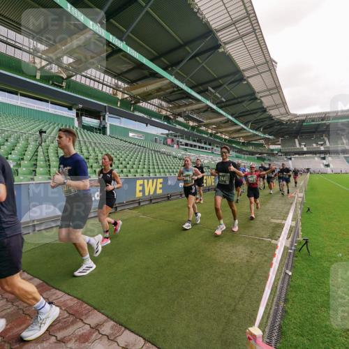 13.09.2026 - 21. swb-Marathon Bremen Michael Burmester http://msf.ph/oto/10307921 13.09.2026 13:02:55 Laufen im Stadion 150, 488, 531, 596, 722, 725, 762, 930, 936, 940, 946, 1006, 1014, 1067, 1163, 1250, 1436, 1458, 1460, 1611, 1771, 2033, 2047, 2062, 2223, 2276, 2292, 2345, 2364, 2378, 2421, 2434, 2513, 2625, 2638, 2666, 2668, 2779, 2900, 2934, 2977, 2987, 3013, 3044, 3114, 3135, 3163, 3164, 3187, 3248, 3258, 3294, 3334, 3360, 3392, 3402, 3460, 3496, 3510, 3527, 3576, 3585, 3597, 3603, 3618, 3667, 3721, 3806, 3846, 3852, 3859, 3893, 3938, 3970, 3983, 4000, 4077, 4133, 4506, 4558 meine-sportfotos.de