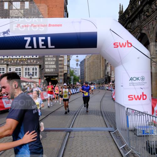 13.09.2026 - 21. swb-Marathon Bremen Tim E. http://msf.ph/oto/10307950 13.09.2026 10:51:26 Ziel 10200, 10471, 10515, 10808, 11339, 11503, 11537, 11625, 11626, 11801, 11973, 12004, 12051, 12133, 12303, 12407, 12552 meine-sportfotos.de