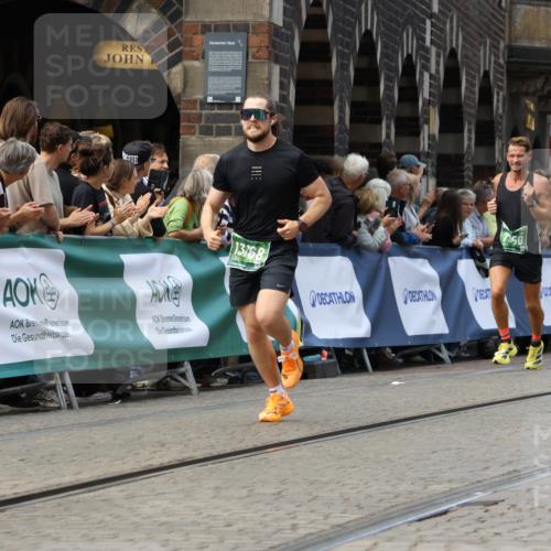 13.09.2026 - 21. swb-Marathon Bremen Strokosch-Dieckow http://msf.ph/oto/10307989 13.09.2026 13:01:37 Ziel 1411, 1619, 3019, 4328, 5663, 5996, 1614, 4696, 7950, 9137, 13168 meine-sportfotos.de
