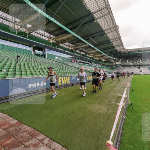 13.09.2026 - 21. swb-Marathon Bremen Michael Burmester http://msf.ph/oto/10307991 13.09.2026 13:03:02 Laufen im Stadion 150, 488, 531, 596, 722, 725, 762, 936, 940, 946, 1006, 1014, 1163, 1250, 1436, 1458, 1460, 1611, 1649, 1771, 2033, 2047, 2062, 2223, 2276, 2292, 2345, 2364, 2378, 2421, 2434, 2513, 2625, 2638, 2666, 2668, 2779, 2900, 2934, 2977, 2987, 3013, 3044, 3114, 3135, 3163, 3164, 3187, 3248, 3258, 3294, 3334, 3360, 3392, 3402, 3460, 3496, 3510, 3527, 3576, 3585, 3597, 3603, 3618, 3667, 3721, 3806, 3846, 3852, 3859, 3893, 3938, 3970, 3983, 4000, 4077, 4133, 4506, 4558 meine-sportfotos.de