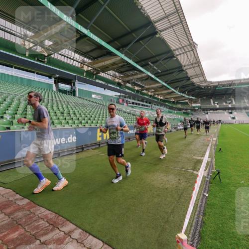 13.09.2026 - 21. swb-Marathon Bremen Michael Burmester http://msf.ph/oto/10308066 13.09.2026 13:03:09 Laufen im Stadion 150, 210, 488, 531, 596, 722, 725, 762, 881, 936, 940, 946, 1014, 1163, 1250, 1458, 1460, 1479, 1611, 1649, 1771, 2047, 2223, 2276, 2292, 2345, 2364, 2378, 2421, 2434, 2513, 2625, 2638, 2666, 2668, 2779, 2851, 2900, 2934, 2977, 2987, 3013, 3044, 3114, 3135, 3163, 3164, 3187, 3248, 3258, 3294, 3334, 3360, 3392, 3402, 3454, 3460, 3496, 3510, 3527, 3576, 3579, 3585, 3597, 3603, 3618, 3667, 3721, 3846, 3852, 3859, 3893, 3938, 3970, 3983, 4000, 4077, 4133, 4506, 4558 meine-sportfotos.de