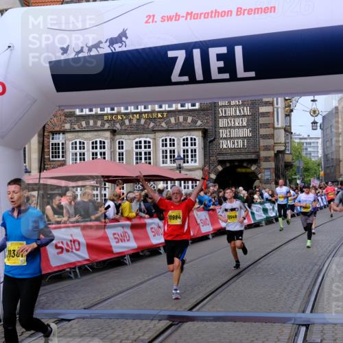 13.09.2026 - 21. swb-Marathon Bremen Tim E. http://msf.ph/oto/10308186 13.09.2026 10:51:39 Ziel 10334, 10381, 10471, 10515, 10544, 10763, 10825, 10862, 10887, 10984, 11145, 11503, 11801, 11973, 12051, 12133, 12424, 12548, 12552, 13631 meine-sportfotos.de