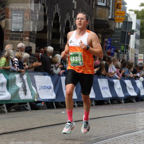 13.09.2026 - 21. swb-Marathon Bremen Strokosch-Dieckow http://msf.ph/oto/10308248 13.09.2026 13:01:46 Ziel 1411, 4118, 4328, 5996, 13063, 4696, 4739, 5601, 9233 meine-sportfotos.de
