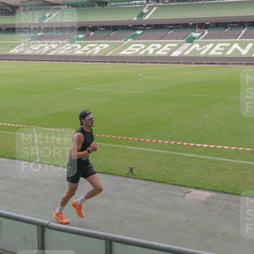 13.09.2026 - 21. swb-Marathon Bremen Michael Burmester http://msf.ph/oto/10308259 13.09.2026 12:39:47 Laufen im Stadion 277, 453, 807, 862, 901, 1136, 1248, 1320, 1323, 1379, 1472, 1508, 1540, 1576, 1587, 1717, 1751, 1758, 1795, 1800, 1852, 1901, 1911, 1950, 2049, 2099, 3080, 3744, 4381, 5160, 5163, 5912, 6201, 6630, 7118, 7671, 8467, 9630, 10034, 13080, 13224, 365, 850, 1288, 1485, 1550, 1583, 1875, 1993, 2073, 3617, 4232, 7244, 7692, 7768, 8075, 8729, 13033 meine-sportfotos.de