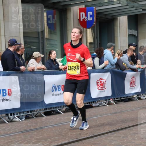 13.09.2026 - 21. swb-Marathon Bremen Strokosch-Dieckow http://msf.ph/oto/10308387 13.09.2026 10:54:34 Ziel 10589, 10608, 10646, 10704, 10901, 11040, 11174, 11569, 11620, 11860, 11874, 11889, 11976, 12313, 12519, 12800, 13526, 13592, 10067, 10146, 10359, 10410, 10503, 10577, 10631, 10704, 10749, 10765, 10837, 10884, 11039, 11099, 11118, 11389, 11476, 11593, 11843, 11989, 12038, 12265, 12328, 12467 meine-sportfotos.de