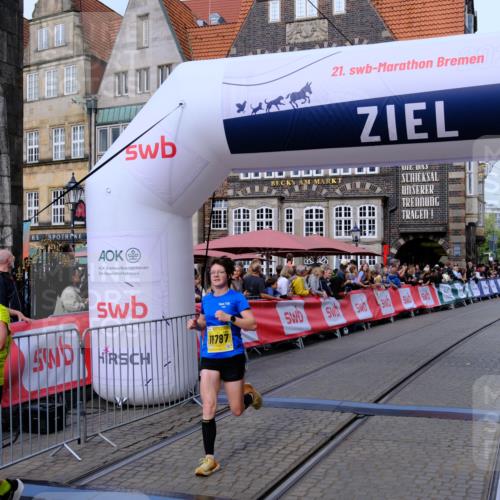13.09.2026 - 21. swb-Marathon Bremen Tim E. http://msf.ph/oto/10308391 13.09.2026 10:51:50 Ziel 10334, 10348, 10381, 10544, 10763, 10825, 10862, 10984, 11145, 11787, 12329, 12424, 12548, 13631 meine-sportfotos.de
