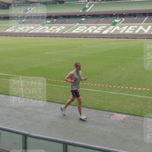 13.09.2026 - 21. swb-Marathon Bremen Michael Burmester http://msf.ph/oto/10308424 13.09.2026 12:40:16 Laufen im Stadion 126, 371, 453, 603, 640, 650, 671, 735, 744, 807, 862, 912, 1136, 1248, 1336, 1379, 1381, 1472, 1508, 1540, 1571, 1576, 1587, 1717, 1751, 1758, 1795, 1800, 1852, 1860, 1901, 1930, 1950, 2049, 2099, 3744, 4381, 4936, 5163, 5912, 6201, 6630, 7118, 7671, 8467, 9329, 9630, 10034, 13080, 13224, 365, 466, 658, 850, 1090, 1288, 1385, 1485, 1583, 1754, 1993, 2073, 2585, 3617, 7244, 7692, 7768, 8075, 8729, 13033 meine-sportfotos.de