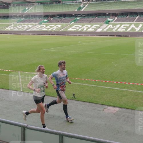 13.09.2026 - 21. swb-Marathon Bremen Michael Burmester http://msf.ph/oto/10308515 13.09.2026 12:40:33 Laufen im Stadion 126, 371, 453, 603, 640, 650, 671, 735, 744, 807, 862, 912, 957, 1136, 1336, 1379, 1381, 1508, 1540, 1571, 1614, 1758, 1795, 1797, 1800, 1852, 1860, 1901, 1930, 1950, 2049, 2099, 2986, 3744, 4381, 4936, 6201, 6630, 7118, 7671, 8065, 9065, 9329, 9630, 10034, 13080, 13224, 365, 466, 658, 850, 1090, 1288, 1385, 1485, 1583, 1604, 1754, 1993, 2073, 2585, 3617, 7244, 7768, 8075, 8729, 13033 meine-sportfotos.de