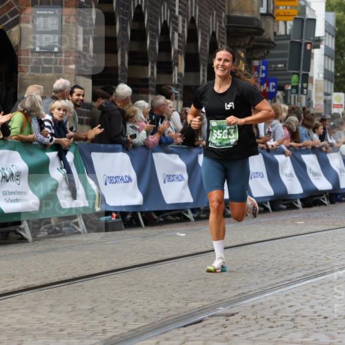 13.09.2026 - 21. swb-Marathon Bremen Strokosch-Dieckow http://msf.ph/oto/10308540 13.09.2026 13:02:14 Ziel 1614, 4696, 4739, 5601, 9233, 9583 meine-sportfotos.de