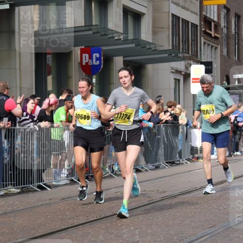 13.09.2026 - 21. swb-Marathon Bremen Strokosch-Dieckow http://msf.ph/oto/10308623 13.09.2026 10:54:39 Ziel 10555, 10589, 10646, 10901, 11001, 11040, 11569, 11620, 11860, 11889, 11908, 11976, 12313, 12800, 13592, 10067, 10146, 10359, 10410, 10503, 10577, 10608, 10631, 10704, 10749, 10765, 10837, 10884, 11039, 11040, 11099, 11118, 11174, 11389, 11593, 11874, 12038, 12265, 12328, 12467, 12519, 13526 meine-sportfotos.de