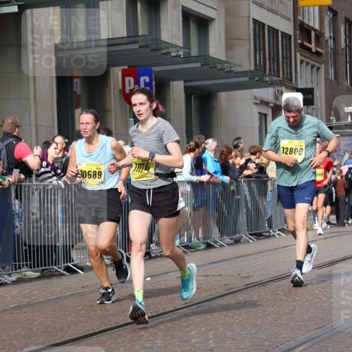 13.09.2026 - 21. swb-Marathon Bremen Strokosch-Dieckow http://msf.ph/oto/10308649 13.09.2026 10:54:39 Ziel 10555, 10589, 10646, 10901, 11001, 11040, 11569, 11620, 11860, 11889, 11908, 11976, 12313, 12800, 13592, 10067, 10146, 10359, 10410, 10503, 10577, 10608, 10631, 10704, 10749, 10765, 10837, 10884, 11039, 11040, 11099, 11118, 11174, 11389, 11593, 11874, 12038, 12265, 12328, 12467, 12519, 13526 meine-sportfotos.de