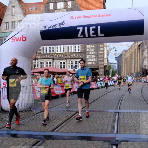 13.09.2026 - 21. swb-Marathon Bremen Tim E. http://msf.ph/oto/10308716 13.09.2026 10:52:06 Ziel 10162, 10183, 10281, 10348, 10467, 10641, 11273, 11277, 11542, 11685, 11733, 11777, 11784, 11962, 12329, 12349 meine-sportfotos.de