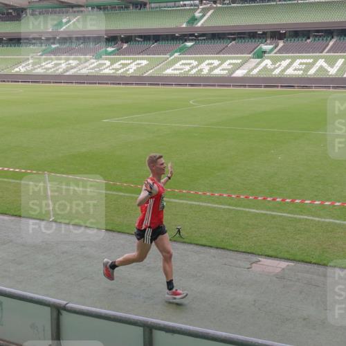 13.09.2026 - 21. swb-Marathon Bremen Michael Burmester http://msf.ph/oto/10308772 13.09.2026 12:41:17 Laufen im Stadion 126, 371, 453, 603, 640, 650, 671, 735, 744, 862, 912, 957, 1136, 1336, 1379, 1381, 1411, 1540, 1571, 1614, 1667, 1797, 1822, 1850, 1860, 1862, 1901, 1930, 1950, 2094, 2986, 3624, 4381, 4399, 4795, 4936, 6198, 6201, 6264, 7118, 7671, 8065, 9065, 9329, 13224, 277, 346, 466, 658, 895, 1090, 1118, 1320, 1323, 1385, 1485, 1583, 1604, 1754, 1911, 2073, 2141, 2352, 2585, 2670, 3080, 3606, 3617, 5160, 6112, 7244, 7650, 8729 meine-sportfotos.de