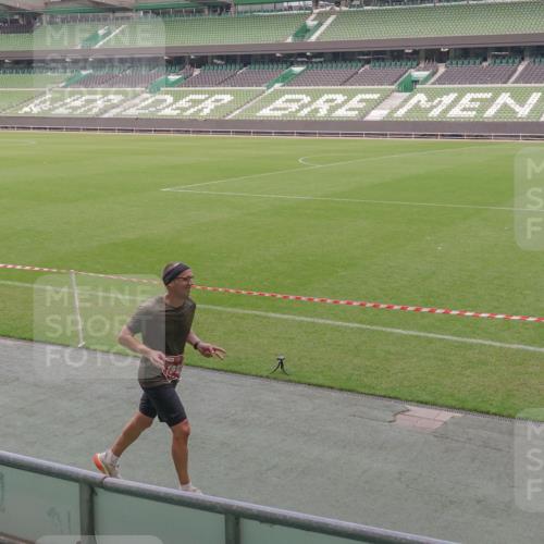 13.09.2026 - 21. swb-Marathon Bremen Michael Burmester http://msf.ph/oto/10308856 13.09.2026 12:41:35 Laufen im Stadion 126, 371, 603, 640, 650, 671, 735, 744, 862, 912, 957, 1136, 1336, 1381, 1411, 1571, 1614, 1667, 1797, 1822, 1850, 1860, 1862, 1901, 1930, 1950, 2094, 2986, 3368, 3624, 4381, 4399, 4795, 4936, 5672, 6198, 6201, 6264, 6929, 6991, 7141, 7671, 8065, 8383, 8394, 9065, 9329, 13224, 277, 346, 466, 658, 895, 901, 1090, 1118, 1248, 1320, 1323, 1385, 1472, 1587, 1604, 1754, 1911, 2141, 2352, 2585, 2670, 3080, 3606, 5160, 5163, 6112, 7650, 8729 meine-sportfotos.de