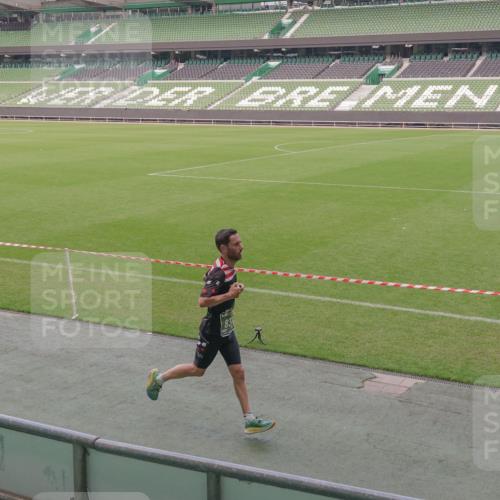 13.09.2026 - 21. swb-Marathon Bremen Michael Burmester http://msf.ph/oto/10308938 13.09.2026 12:41:47 Laufen im Stadion 126, 371, 603, 640, 650, 671, 735, 744, 912, 957, 1009, 1136, 1336, 1381, 1411, 1571, 1614, 1619, 1667, 1797, 1822, 1850, 1860, 1862, 1901, 1930, 1950, 2094, 2207, 2986, 3368, 3624, 4381, 4399, 4795, 4936, 5672, 5828, 6198, 6201, 6264, 6929, 6991, 7141, 7671, 8065, 8311, 8383, 8394, 9065, 9329, 13224, 277, 346, 466, 658, 895, 901, 1090, 1118, 1248, 1320, 1323, 1385, 1472, 1576, 1587, 1604, 1717, 1751, 1754, 1911, 2141, 2352, 2585, 2670, 3080, 3606, 5160, 5163, 5912, 6112, 7650 meine-sportfotos.de