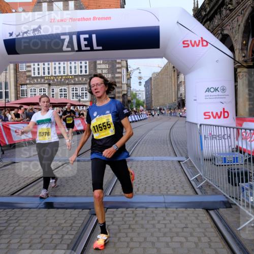 13.09.2026 - 21. swb-Marathon Bremen Tim E. http://msf.ph/oto/10309066 13.09.2026 10:52:18 Ziel 10218, 10588, 11277, 11285, 11376, 11487, 11555, 11685, 11784, 11869, 11877, 11962, 12349 meine-sportfotos.de