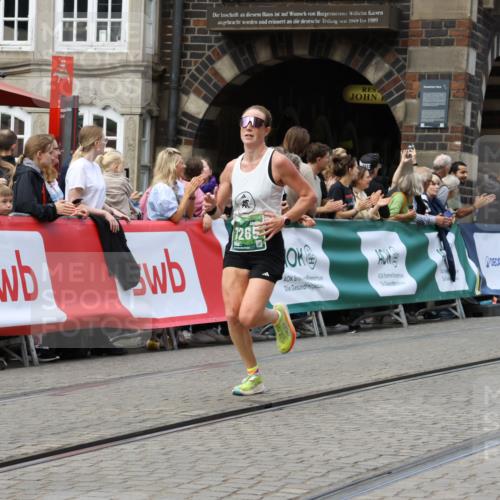 13.09.2026 - 21. swb-Marathon Bremen Strokosch-Dieckow http://msf.ph/oto/10309078 13.09.2026 13:02:53 Ziel 1795, 3609, 7841, 13237, 1862, 8319, 8325, 8331, 8756, 9200 meine-sportfotos.de