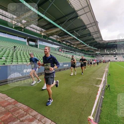 13.09.2026 - 21. swb-Marathon Bremen Michael Burmester http://msf.ph/oto/10309316 13.09.2026 13:05:44 Laufen im Stadion 109, 178, 217, 244, 287, 303, 323, 394, 430, 454, 536, 565, 578, 613, 647, 784, 891, 900, 1073, 1239, 1243, 1274, 1307, 1308, 1365, 1373, 1380, 1456, 1533, 1574, 1581, 1627, 1656, 1687, 1780, 1823, 1909, 1914, 1932, 1941, 2023, 2076, 2089, 2126, 2241, 2244, 2265, 2275, 2301, 2310, 2355, 2356, 2369, 2393, 2430, 2452, 2464, 2602, 2723, 2742, 2764, 2867, 2872, 2902, 2910, 2919, 2957, 2959, 2985, 3030, 3055, 3217, 3278, 3320, 3343, 3419, 3444, 3485, 3909 meine-sportfotos.de