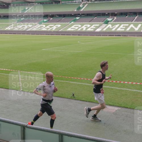 13.09.2026 - 21. swb-Marathon Bremen Michael Burmester http://msf.ph/oto/10309330 13.09.2026 12:42:36 Laufen im Stadion 439, 749, 819, 1009, 1223, 1224, 1411, 1562, 1619, 1667, 1712, 1745, 1797, 1822, 1850, 1862, 1879, 1921, 2094, 2207, 2651, 2683, 2986, 3251, 3368, 3584, 3624, 3688, 4096, 4399, 4795, 4847, 5316, 5663, 5672, 5828, 6198, 6264, 6359, 6929, 6991, 7141, 8311, 8383, 8394, 8689, 8749, 8994, 9065, 9120, 9153, 9200, 9533, 9849, 277, 346, 453, 807, 895, 901, 1118, 1248, 1320, 1323, 1472, 1576, 1587, 1717, 1751, 1911, 2141, 2352, 2670, 3080, 3606, 5160, 5163, 5912, 6112, 7650 meine-sportfotos.de
