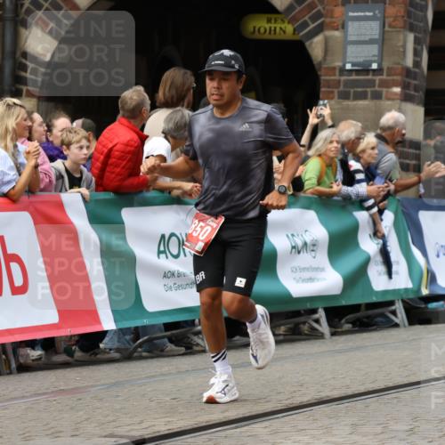 13.09.2026 - 21. swb-Marathon Bremen Strokosch-Dieckow http://msf.ph/oto/10309376 13.09.2026 13:03:09 Ziel 1381, 1795, 1850, 1862, 6918, 7265, 8319, 8325, 8331, 13237, 7206, 7478, 8028 meine-sportfotos.de