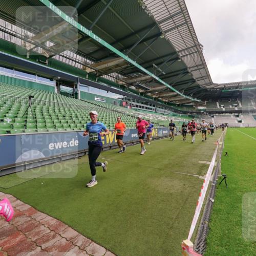 13.09.2026 - 21. swb-Marathon Bremen Michael Burmester http://msf.ph/oto/10309387 13.09.2026 13:05:50 Laufen im Stadion 109, 178, 217, 244, 287, 303, 323, 394, 430, 454, 536, 565, 578, 613, 647, 784, 891, 900, 1073, 1205, 1239, 1243, 1274, 1307, 1308, 1365, 1373, 1380, 1456, 1533, 1574, 1581, 1627, 1656, 1687, 1780, 1823, 1848, 1909, 1914, 1932, 1941, 2023, 2076, 2089, 2126, 2241, 2244, 2265, 2275, 2301, 2310, 2355, 2356, 2393, 2430, 2452, 2464, 2602, 2723, 2742, 2764, 2867, 2872, 2902, 2910, 2919, 2957, 2959, 2985, 3030, 3055, 3217, 3278, 3320, 3343, 3419, 3444, 3485, 3909 meine-sportfotos.de