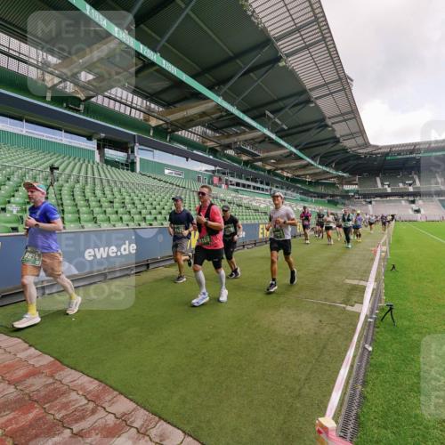 13.09.2026 - 21. swb-Marathon Bremen Michael Burmester http://msf.ph/oto/10309411 13.09.2026 13:05:53 Laufen im Stadion 109, 178, 217, 244, 287, 303, 323, 372, 394, 430, 454, 536, 565, 578, 613, 647, 784, 891, 900, 1073, 1083, 1205, 1239, 1243, 1274, 1307, 1308, 1365, 1373, 1380, 1437, 1456, 1533, 1574, 1581, 1627, 1656, 1687, 1780, 1823, 1848, 1909, 1914, 1932, 1941, 2023, 2076, 2089, 2126, 2241, 2244, 2265, 2275, 2301, 2310, 2355, 2356, 2393, 2430, 2452, 2464, 2602, 2723, 2742, 2764, 2867, 2902, 2910, 2919, 2957, 2959, 2985, 3030, 3055, 3217, 3278, 3320, 3343, 3419, 3444, 3485 meine-sportfotos.de
