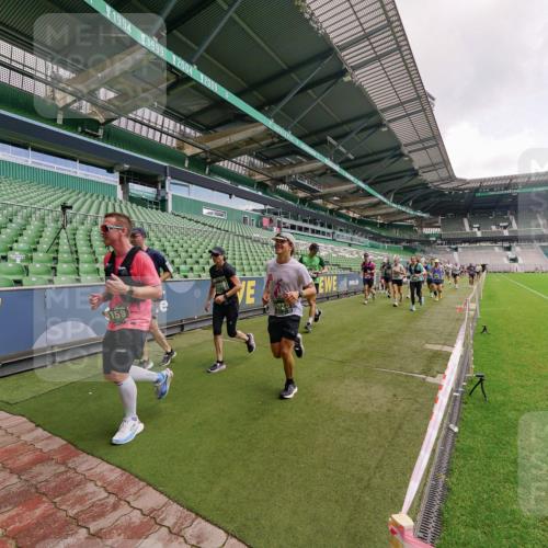 13.09.2026 - 21. swb-Marathon Bremen Michael Burmester http://msf.ph/oto/10309419 13.09.2026 13:05:53 Laufen im Stadion 109, 178, 217, 244, 287, 303, 323, 372, 394, 430, 454, 536, 565, 578, 613, 647, 784, 891, 900, 1073, 1083, 1205, 1239, 1243, 1274, 1307, 1308, 1365, 1373, 1380, 1437, 1456, 1533, 1574, 1581, 1627, 1656, 1687, 1780, 1823, 1848, 1909, 1914, 1932, 1941, 2023, 2076, 2089, 2126, 2241, 2244, 2265, 2275, 2301, 2310, 2355, 2356, 2393, 2430, 2452, 2464, 2602, 2723, 2742, 2764, 2867, 2902, 2910, 2919, 2957, 2959, 2985, 3030, 3055, 3217, 3278, 3320, 3343, 3419, 3444, 3485 meine-sportfotos.de