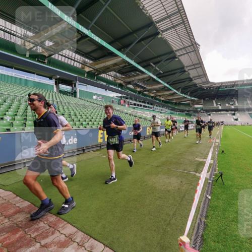 13.09.2026 - 21. swb-Marathon Bremen Michael Burmester http://msf.ph/oto/10309562 13.09.2026 13:06:14 Laufen im Stadion 109, 178, 217, 244, 287, 303, 310, 323, 372, 394, 430, 454, 536, 578, 613, 647, 784, 831, 891, 900, 1073, 1083, 1205, 1239, 1243, 1274, 1307, 1308, 1365, 1369, 1380, 1437, 1533, 1545, 1574, 1581, 1627, 1656, 1780, 1823, 1848, 1871, 1909, 1914, 1932, 1941, 2023, 2076, 2089, 2090, 2126, 2241, 2244, 2265, 2275, 2301, 2310, 2355, 2356, 2393, 2440, 2464, 2602, 2699, 2707, 2723, 2742, 2764, 2818, 2902, 2959, 2985, 3030, 3055, 3278, 3320, 3343, 3444, 3485 meine-sportfotos.de