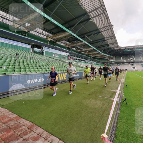 13.09.2026 - 21. swb-Marathon Bremen Michael Burmester http://msf.ph/oto/10309569 13.09.2026 13:06:15 Laufen im Stadion 109, 178, 217, 244, 287, 303, 310, 323, 372, 394, 430, 454, 536, 578, 613, 647, 784, 831, 891, 900, 1073, 1083, 1205, 1239, 1243, 1274, 1307, 1308, 1365, 1369, 1380, 1437, 1533, 1545, 1574, 1581, 1627, 1656, 1780, 1823, 1848, 1871, 1909, 1914, 1932, 1941, 2023, 2076, 2089, 2090, 2126, 2241, 2244, 2265, 2275, 2301, 2310, 2355, 2356, 2393, 2440, 2464, 2602, 2699, 2707, 2723, 2742, 2764, 2818, 2902, 2959, 2985, 3030, 3055, 3278, 3320, 3343, 3444, 3485 meine-sportfotos.de