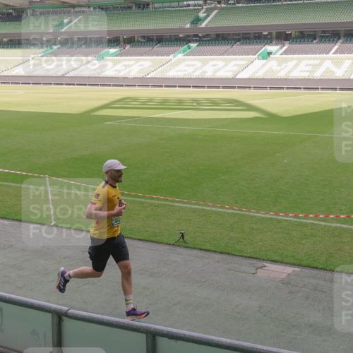 13.09.2026 - 21. swb-Marathon Bremen Michael Burmester http://msf.ph/oto/10309582 13.09.2026 12:43:06 Laufen im Stadion 439, 749, 819, 1009, 1223, 1224, 1562, 1619, 1667, 1712, 1745, 1850, 1862, 1879, 1921, 2094, 2207, 2651, 2683, 3251, 3368, 3500, 3584, 3688, 4096, 4847, 4904, 5143, 5199, 5316, 5601, 5663, 5672, 5776, 5828, 6359, 6579, 6929, 6991, 7141, 7170, 7841, 7950, 8311, 8383, 8394, 8689, 8749, 8850, 8994, 9120, 9153, 9200, 9233, 9533, 9849, 277, 453, 807, 862, 901, 1248, 1320, 1323, 1472, 1576, 1587, 1717, 1751, 1911, 5160, 5163, 5912 meine-sportfotos.de